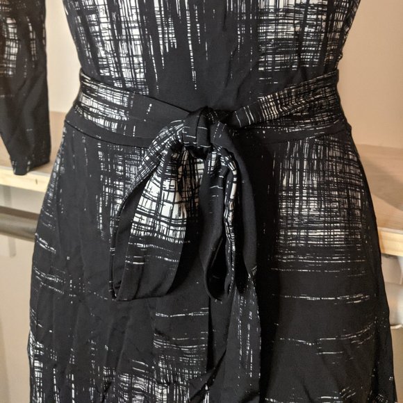 Leota Black and White Distressed Plaid Pattern Faux Wraparound Dress - Picture 3 of 4